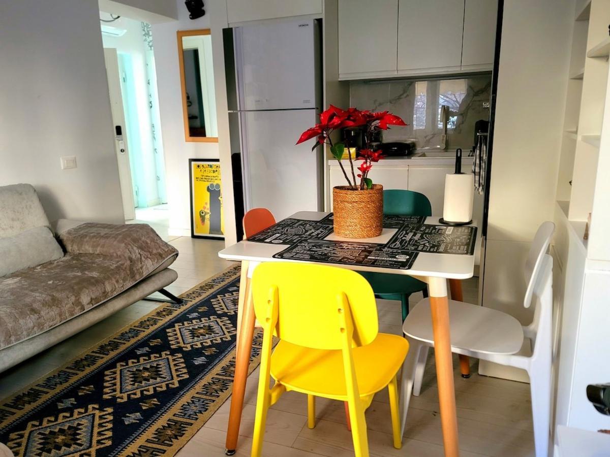 The Actors Apartment *